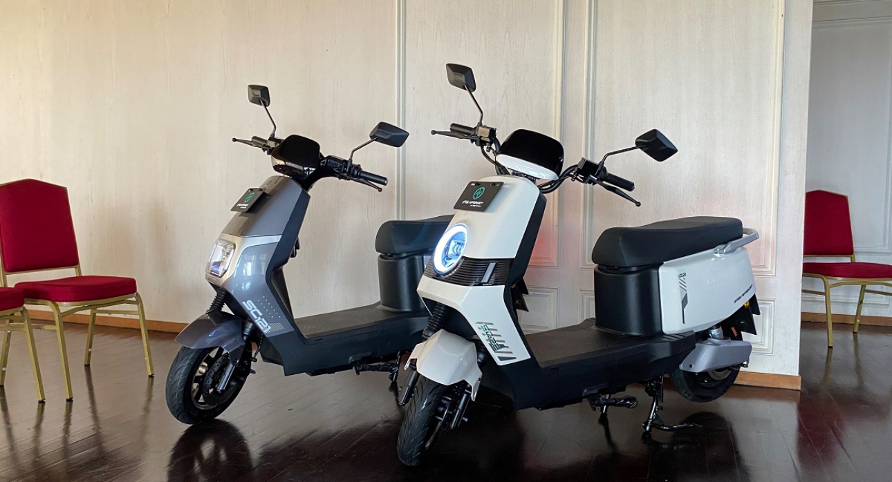 4 Tips Cuci Motor Listrik Berbasis Baterai Lithium Ion