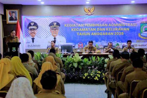 Camat dan Lurah Harus Adaptif dan Inovatif, Bukan Sekadar Administrator