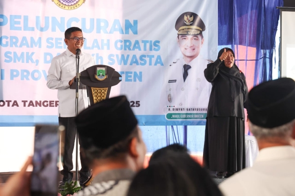 Hardiknas, Pemprov Banten Luncurkan Program Sekolah Gratis