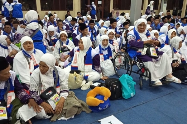Kloter Pertama Jemaah Haji Asal Kabupaten Pandeglang Resmi Diberangkatkan