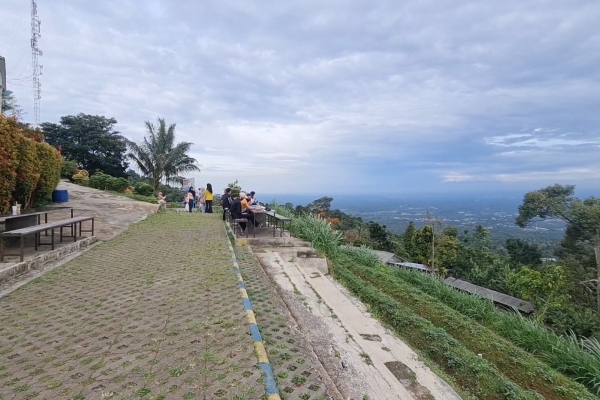 Kampung Domba Tawarkan Liburan Murah Nikmati Keindahan Kota Dari Atas Ketinggian