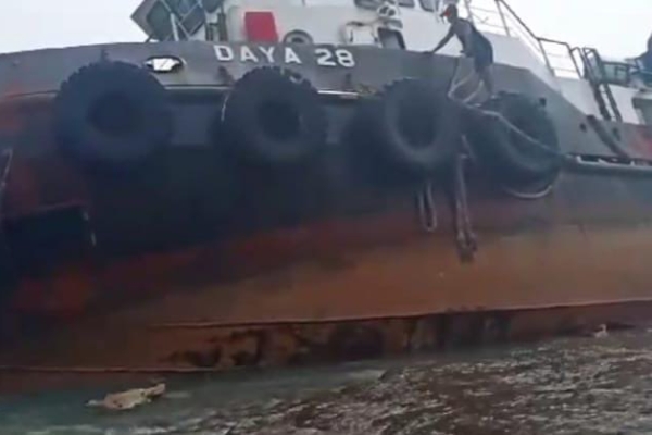 Nelayan Tagih Kompensasi Akibat Pencemaran Lingkungan Batu Bara di Pulau Popole