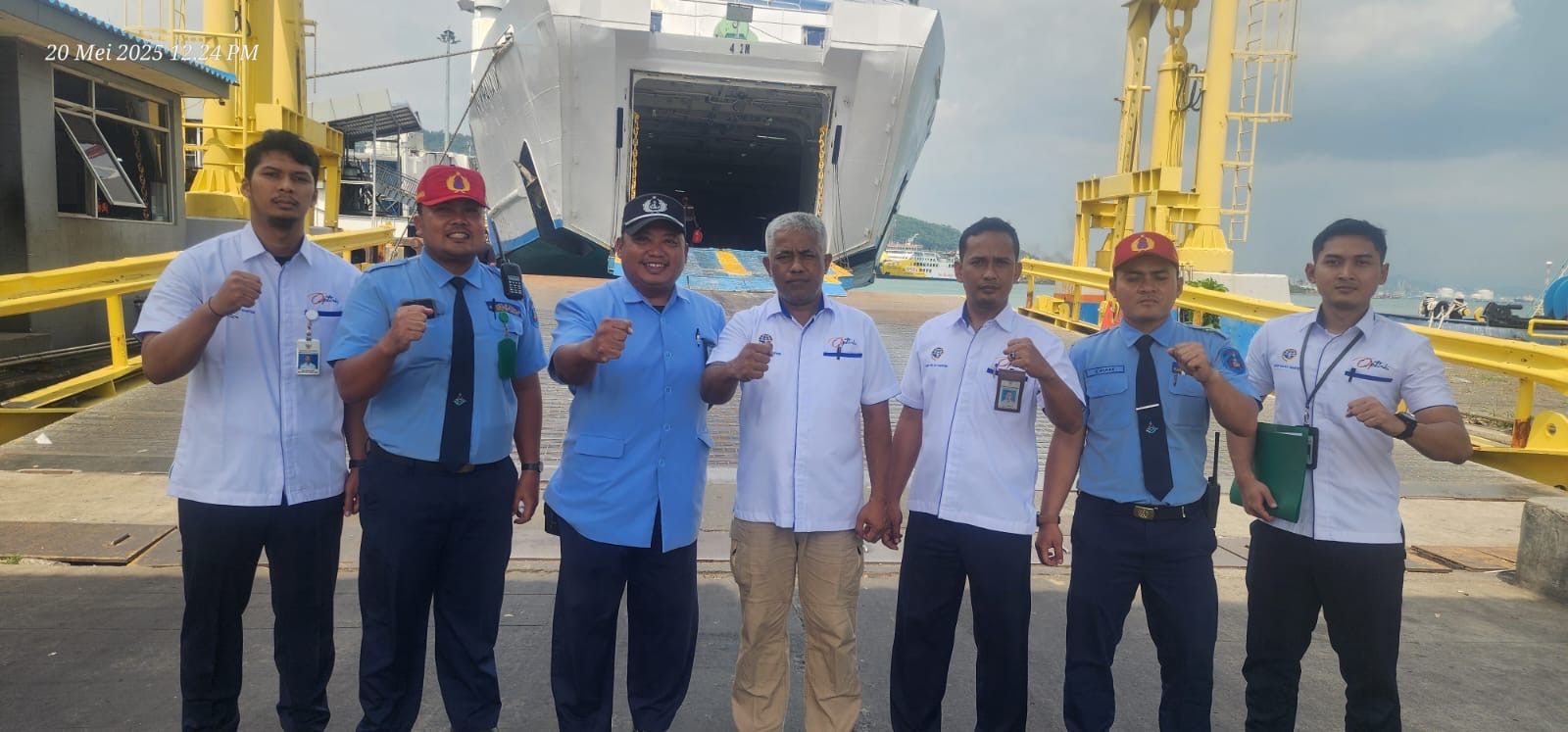 Petugas Gedung Bundar Menjadi Pusat Kontrol Keselamatan