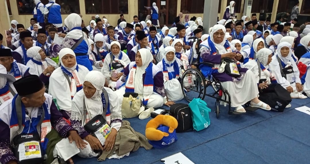 Kloter Pertama Jemaah Haji Asal Kabupaten Pandeglang Resmi Diberangkatkan