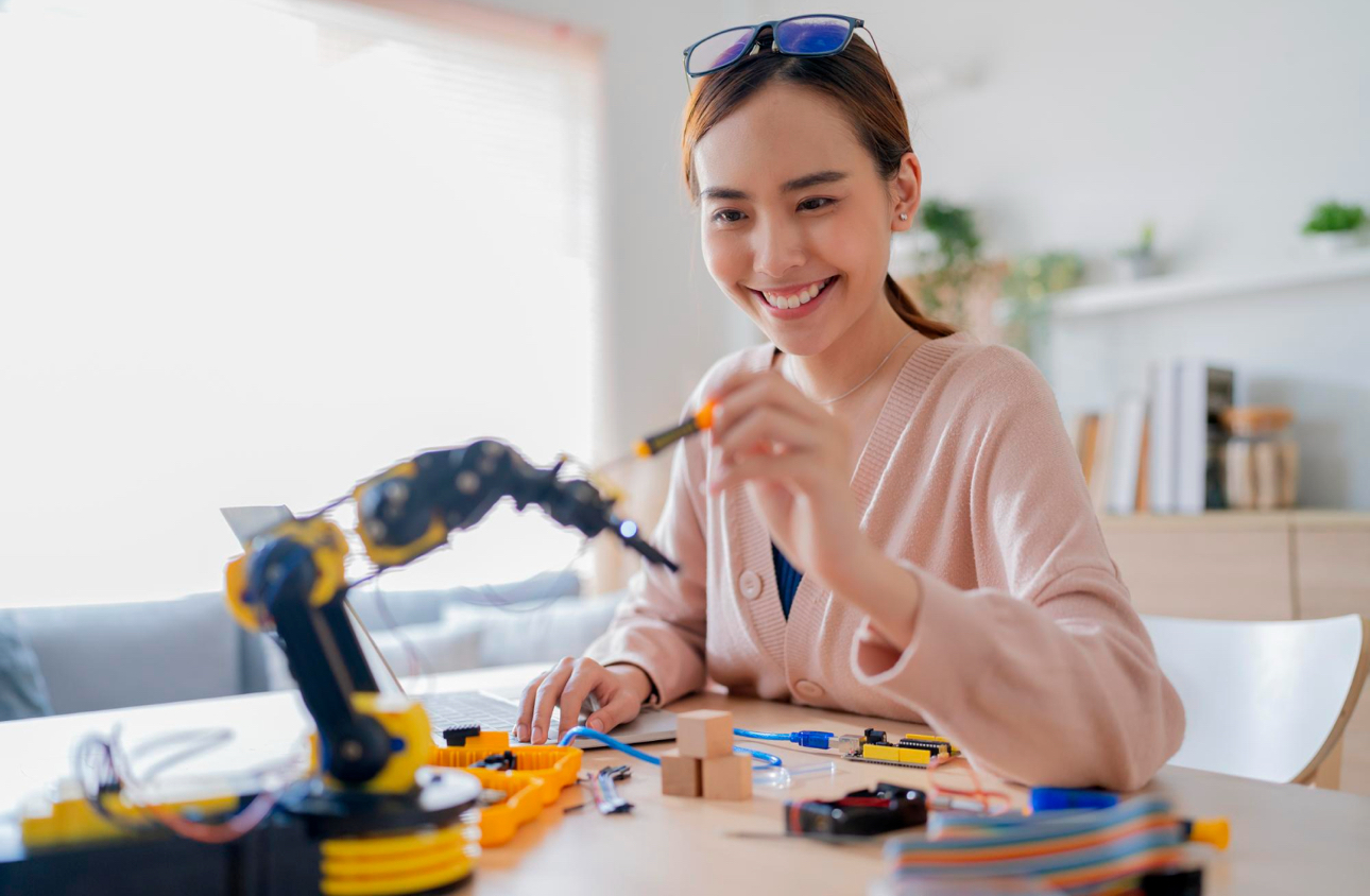 Literasi Sains Penting di Era Serba AI, Pendidikan STEM Jadi Kunci Cetak Generasi Unggul