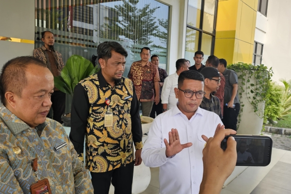 Andra Soni Tinjau Wawancara Lima Kandidat Calon Sekda Banten