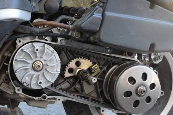 Ini 7 Tanda Per CVT Motor Kamu Bermasalah