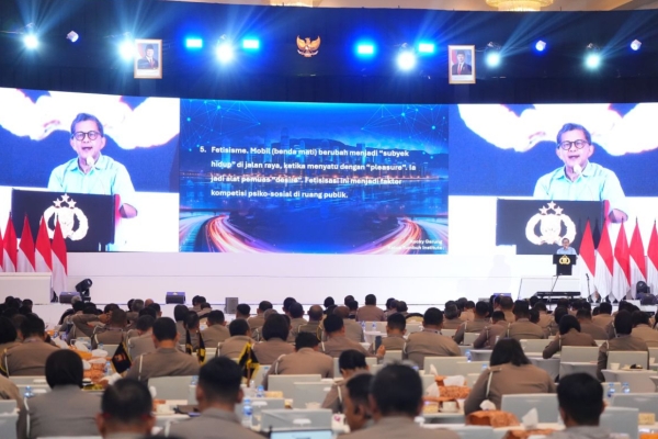 Rocky Gerung Ungkap Pentingnya Upaya Korlantas Polri Tekan Angka Kecelakaan Lalu Lintas