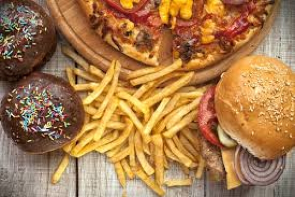 9 Jenis Makanan yang Bisa Menimbulkan Penyakit Hati Berlemak