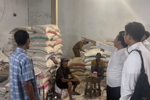Tempat Penggilingan Beras Oplosan Di Grebek Polisi