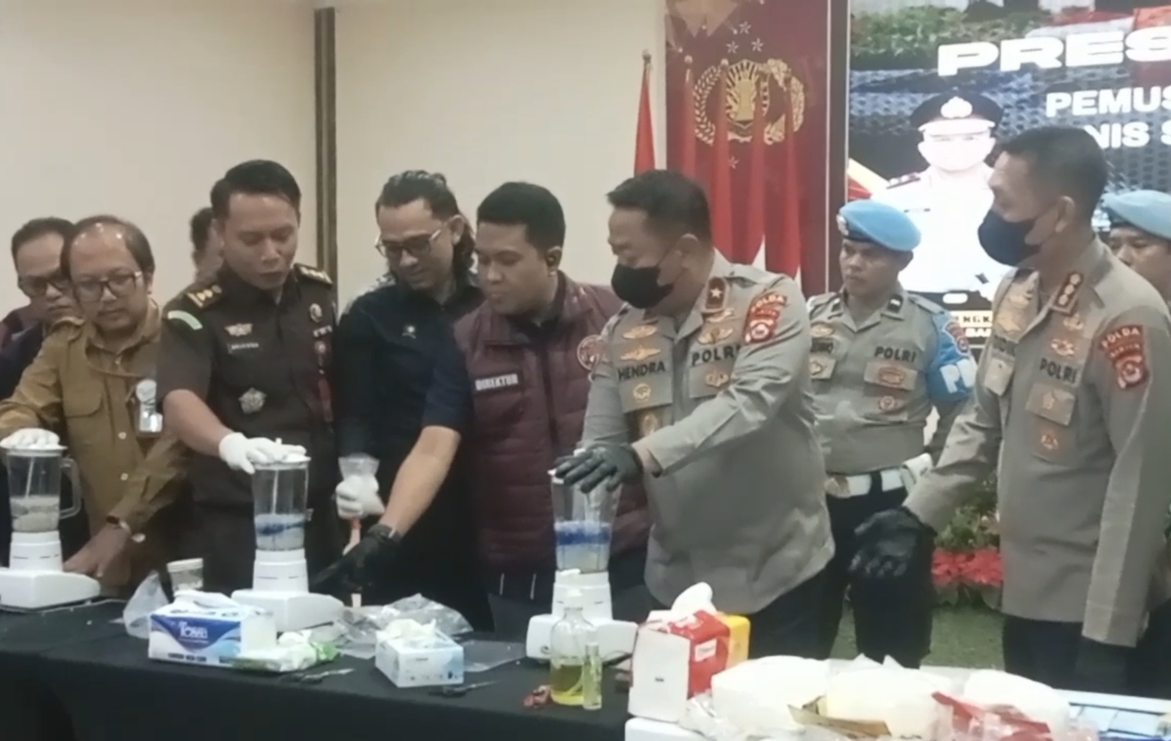 Polisi Musnahkan Narkoba dan Obat Terlarang Jaringan Antarnegara