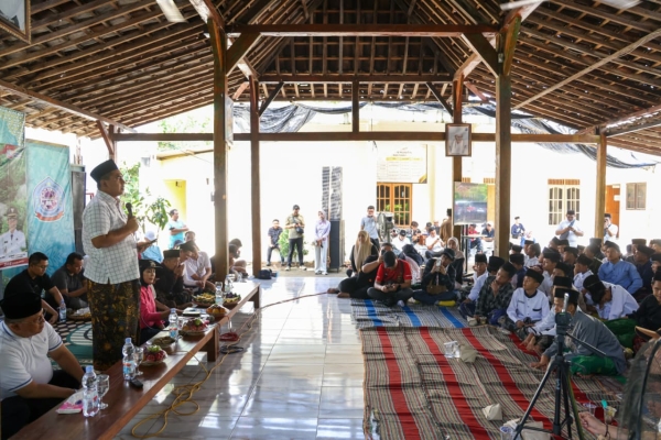 Jelang Hari Santri 2025, Wagub Bersih-Bersih di Pesantren