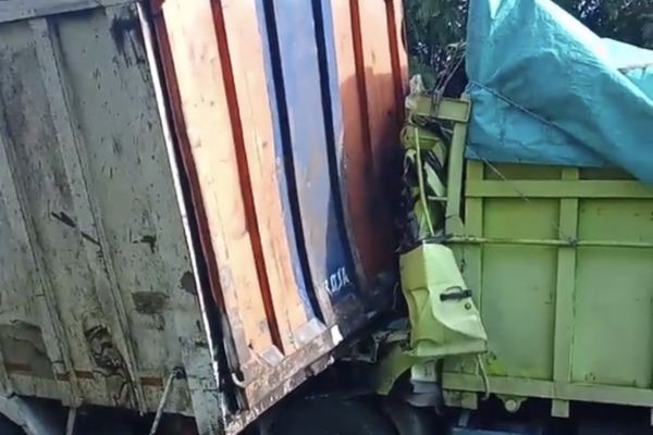 Kecelakaan d Tol Tangerang-Merak, Supir Truk Tewas Terjepit